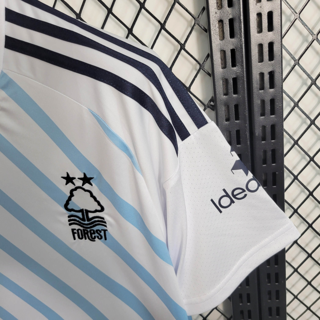 23/24 Nottingham Forest away jersey