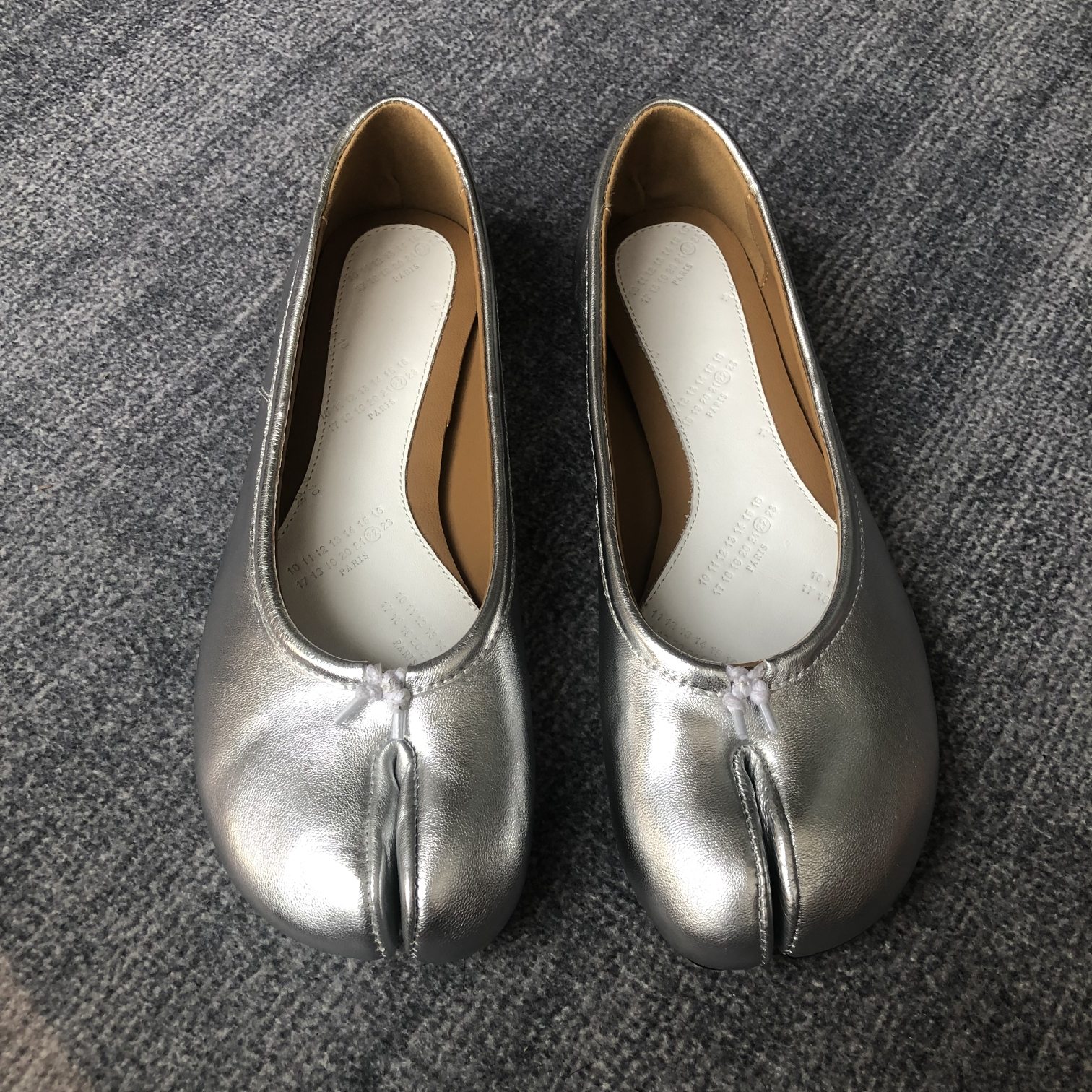 Tabi Ballet Flats Silver Mixed Lambskin Split-Toe Shoes 35–40