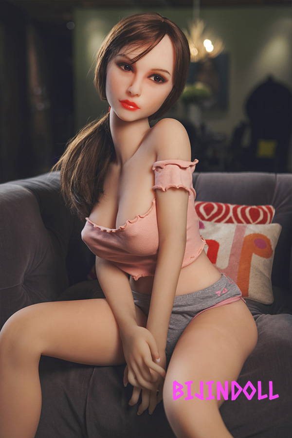 doll4ever#53 145cm F-cup TPE製 ファッションはやりラブドール