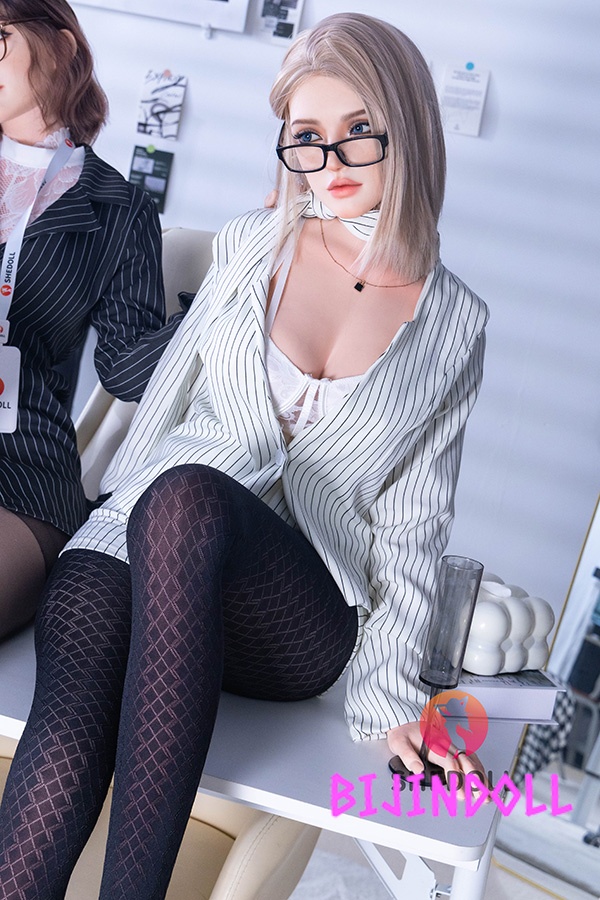 SHEDOLL 塔莉娅 168cm Eカップ シリコンヘッド TPEボディ 外人美女 雀斑メイク 欧米風 ラブドール