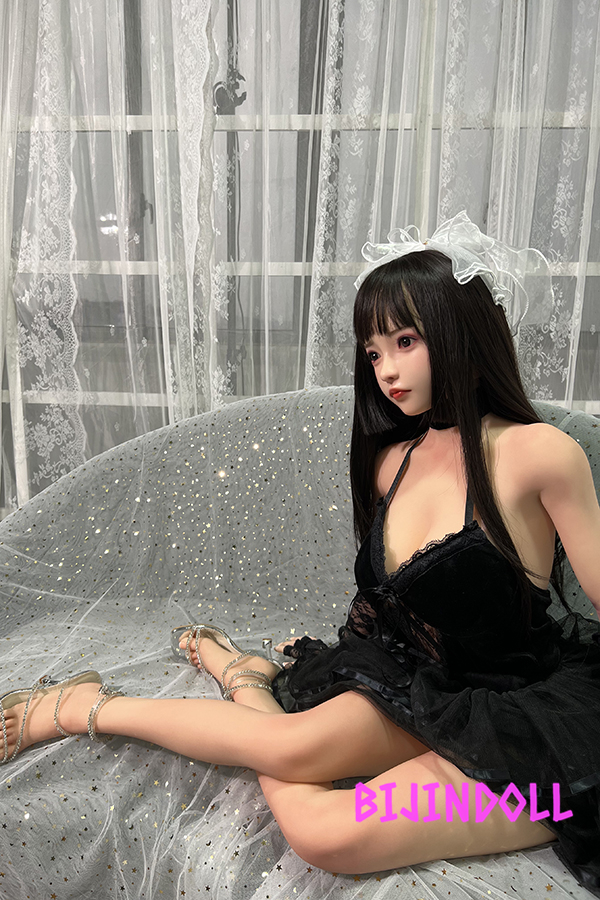 XYDOLL 148cm C-cup Cendrillon シリコン頭部+TPE材質ボディ 一番可愛い美少女メイドコスプレラブドール