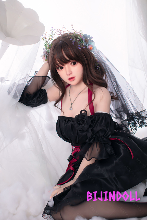 Bezlya 鈴蘭 149cm C-cup Silicone head real Dutch Wife Seductive Cute Porn Asian TPE body sex doll