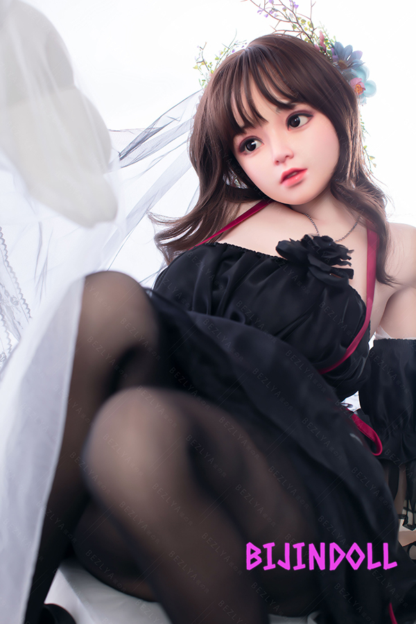 Bezlya 鈴蘭 149cm C-cup Silicone head real Dutch Wife Seductive Cute Porn Asian TPE body sex doll