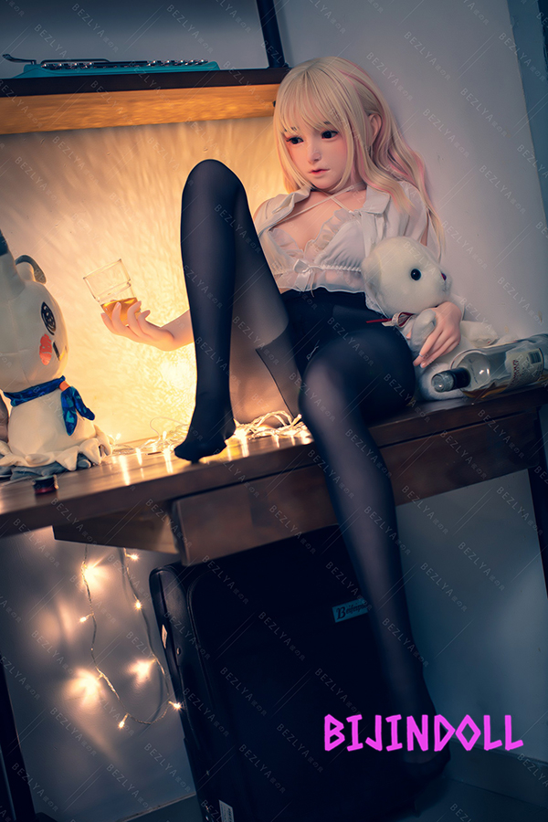 Bezlya 風鈴 149cm C-cup Silicon head real integrated experience love doll Sex experience with Real Asian sex dolls