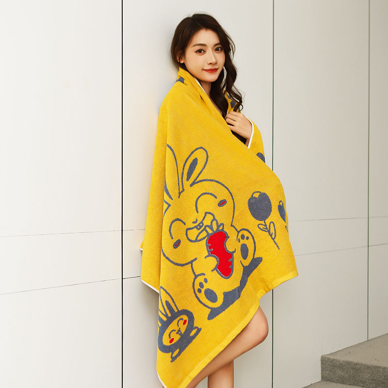 100% High Quality Cotton Enlarged Bath Towel Unique Design Available in 2 Colors