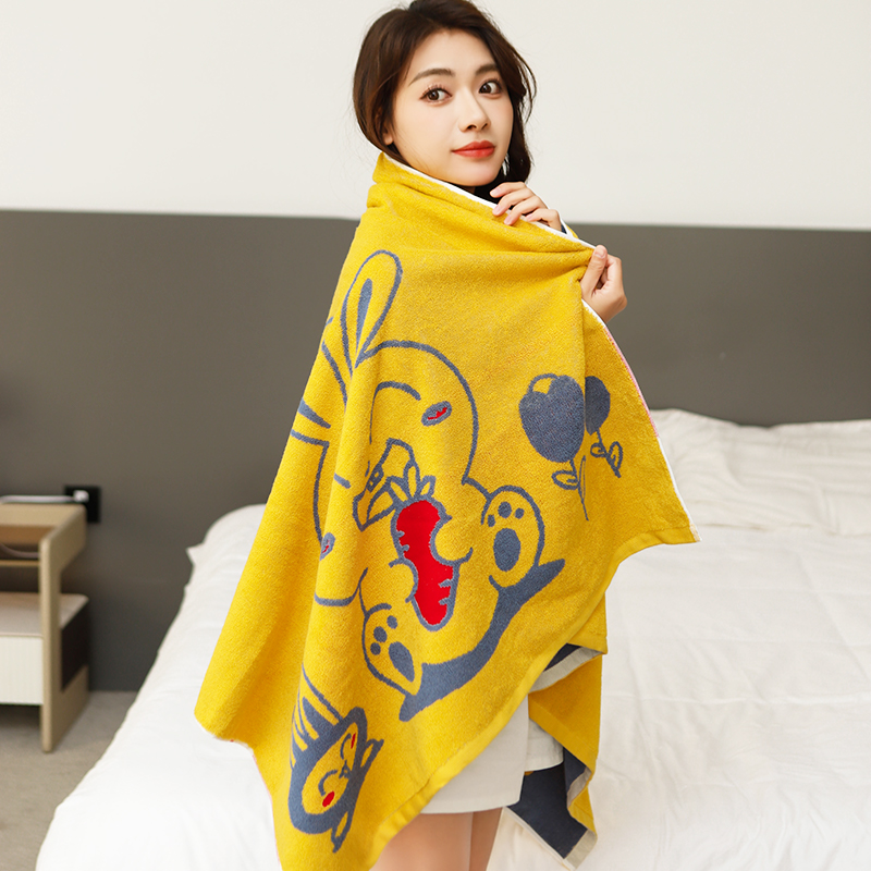 100% High Quality Cotton Enlarged Bath Towel Unique Design Available in 2 Colors