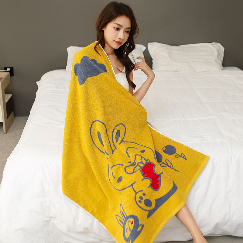 100% High Quality Cotton Enlarged Bath Towel Unique Design Available in 2 Colors