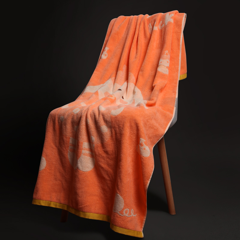 Cartoon bath towel is soft, water-absorbing and not easy to shed