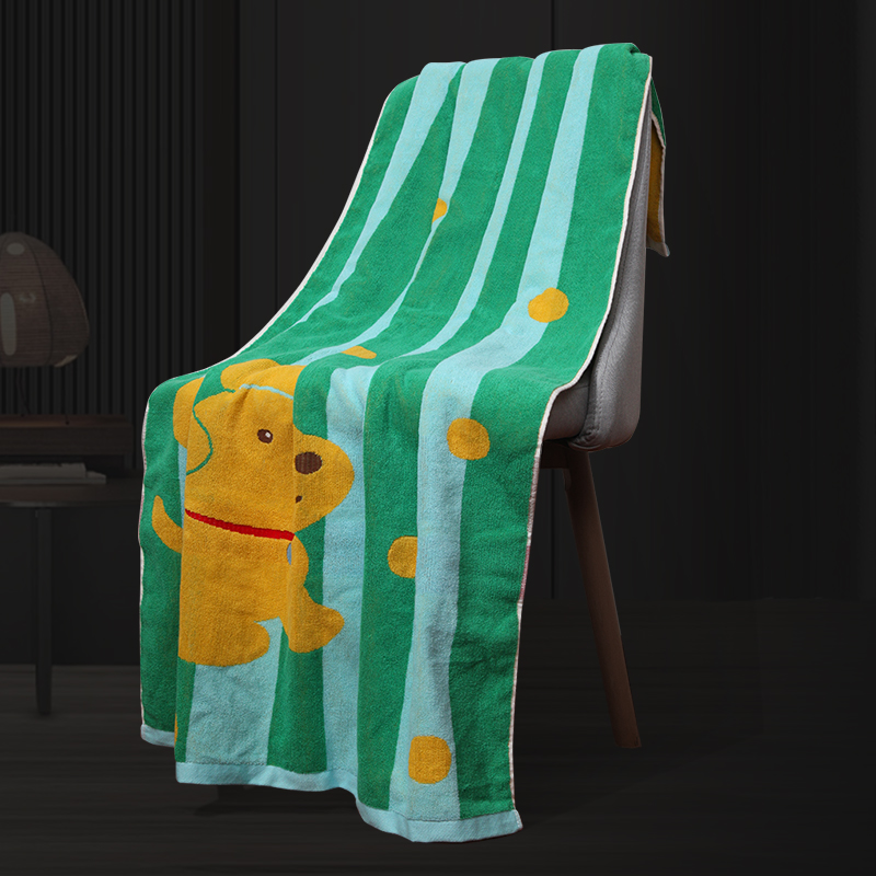 Cartoon bath towel softens and protects skin