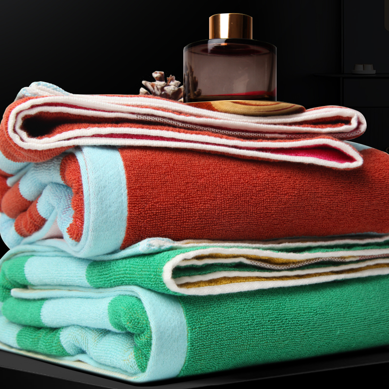 Cartoon bath towel softens and protects skin