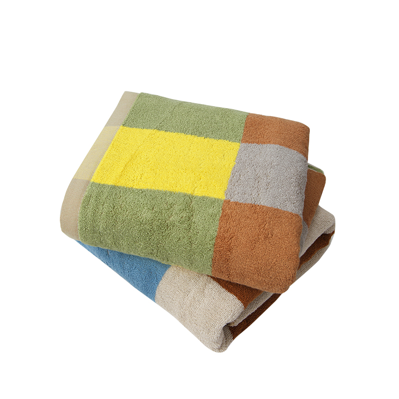 Warm checkered 100% cotton bath towel is not easy to shed.