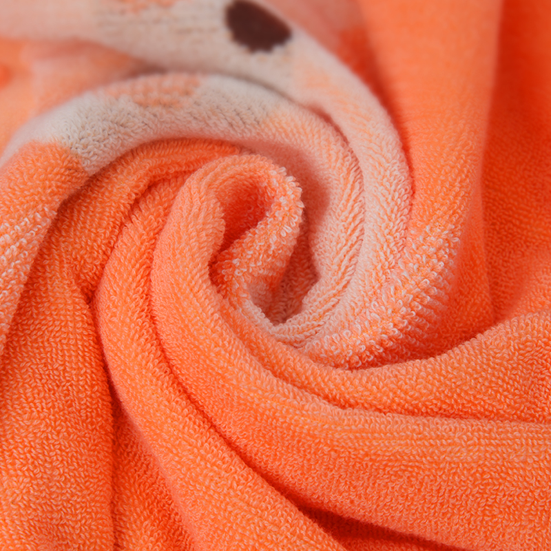 Cartoon bath towel is soft, water-absorbing and not easy to shed