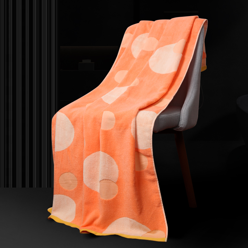 100% cotton bath towel is soft, absorbent and not easy to shed.