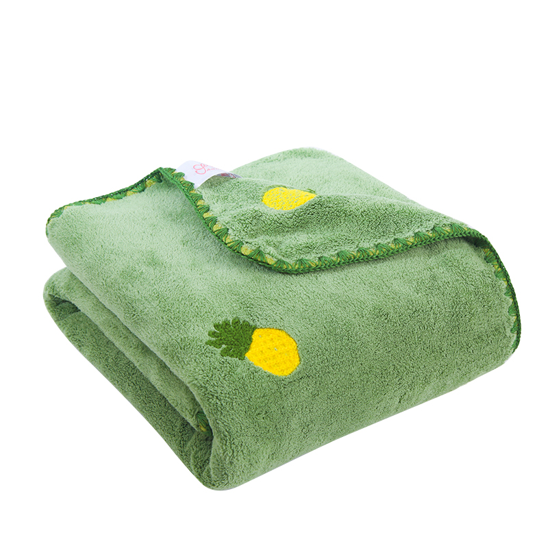 Pineapple bath towel, soft and absorbent