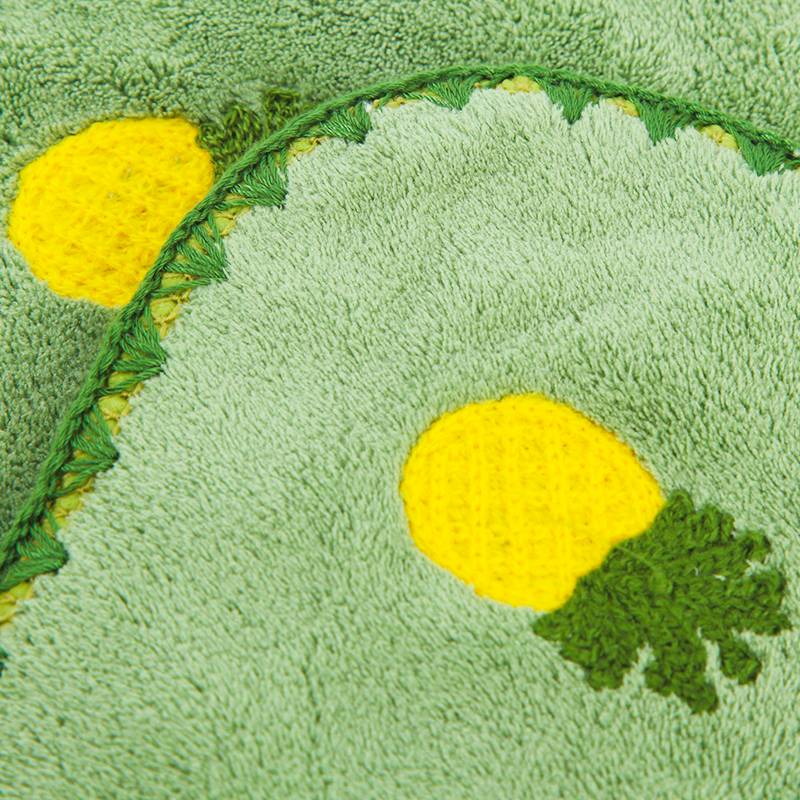 Pineapple bath towel, soft and absorbent