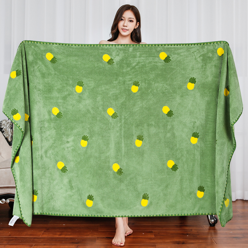 Pineapple bath towel, soft and absorbent