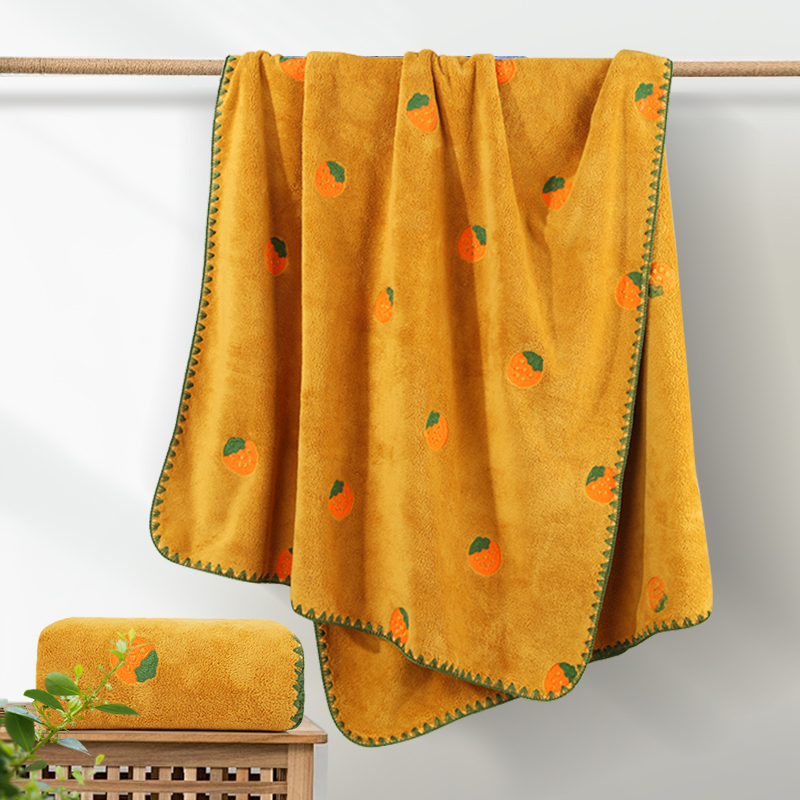 Strawberry series bath towel, soft and absorbent