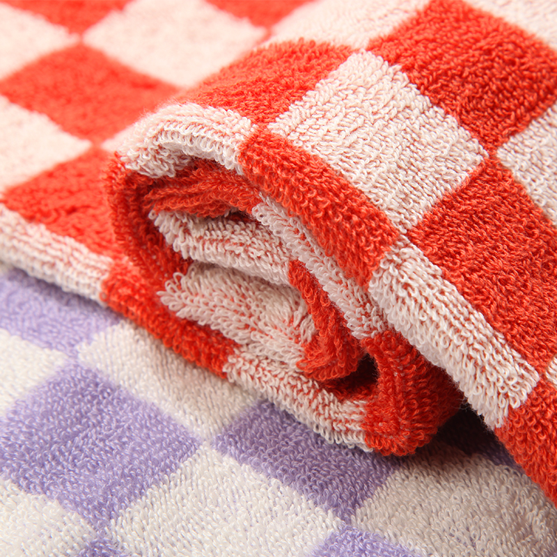 Checkerboard bath towel