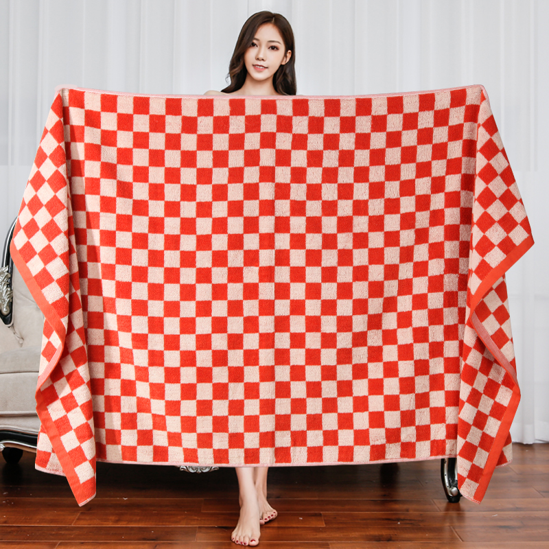 Checkerboard bath towel