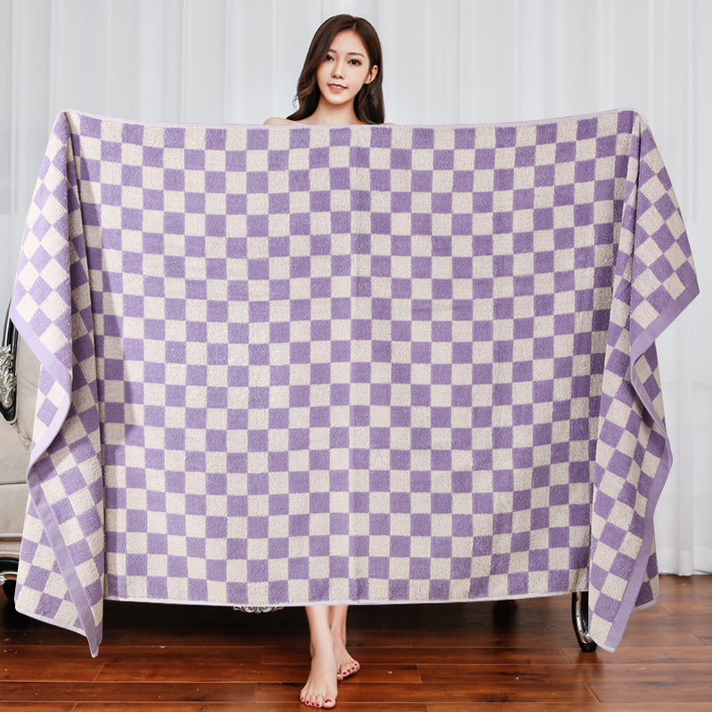 Checkerboard bath towel