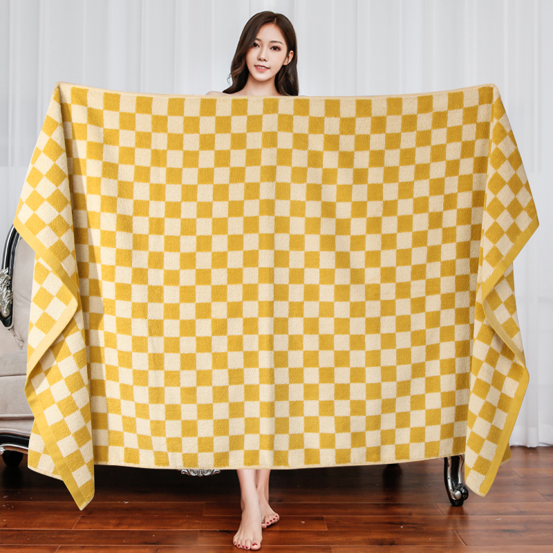 Checkerboard bath towel
