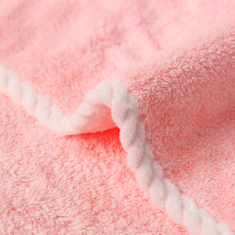 Absorbent bath towel, soft and skin-friendly