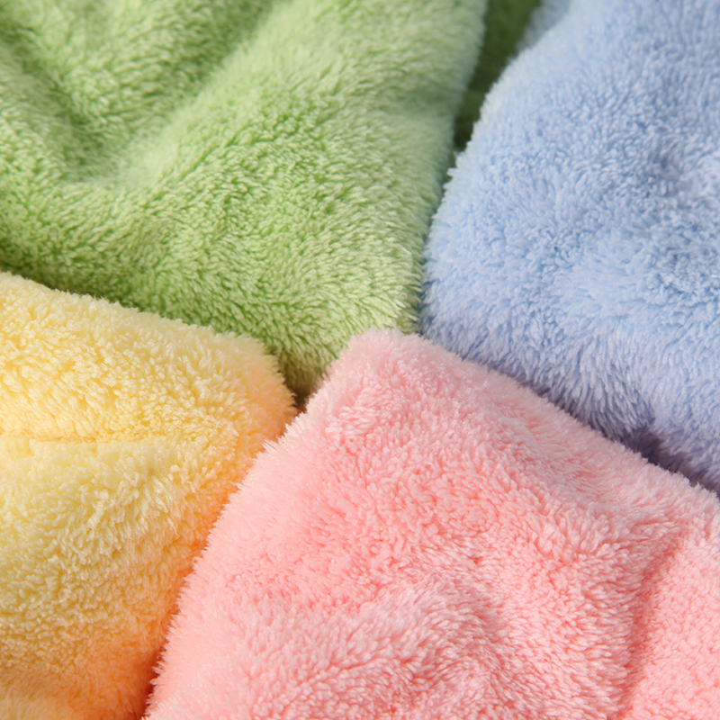 Absorbent bath towel, soft and skin-friendly