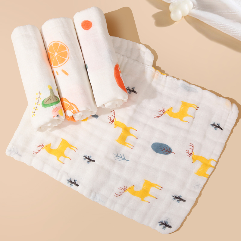 4-piece set baby gauze face towels (random patterns)