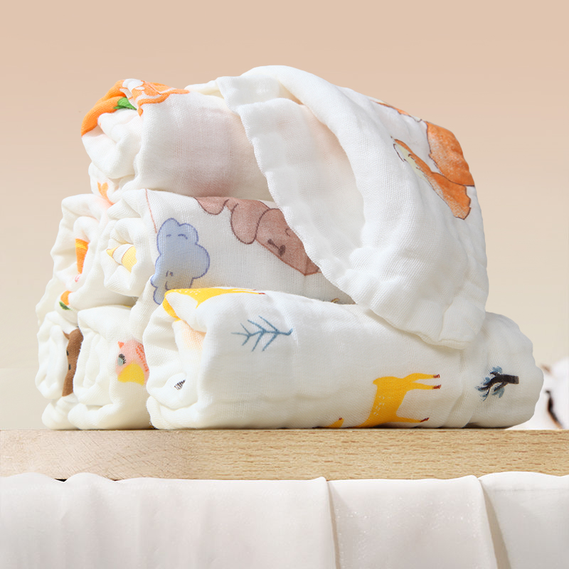 4-piece set baby gauze face towels (random patterns)