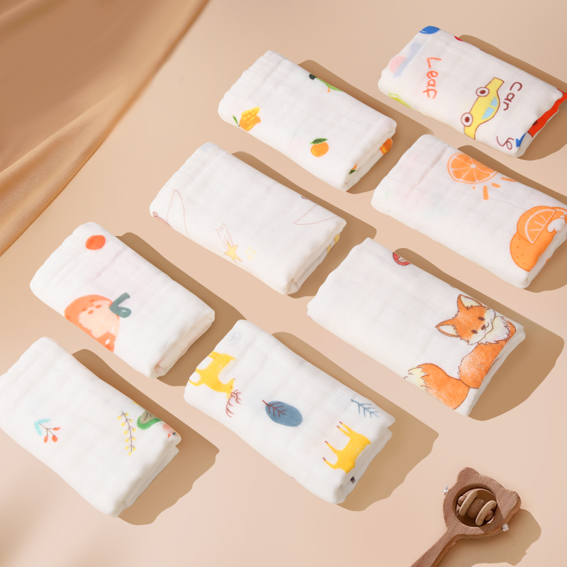 4-piece set baby gauze face towels (random patterns)