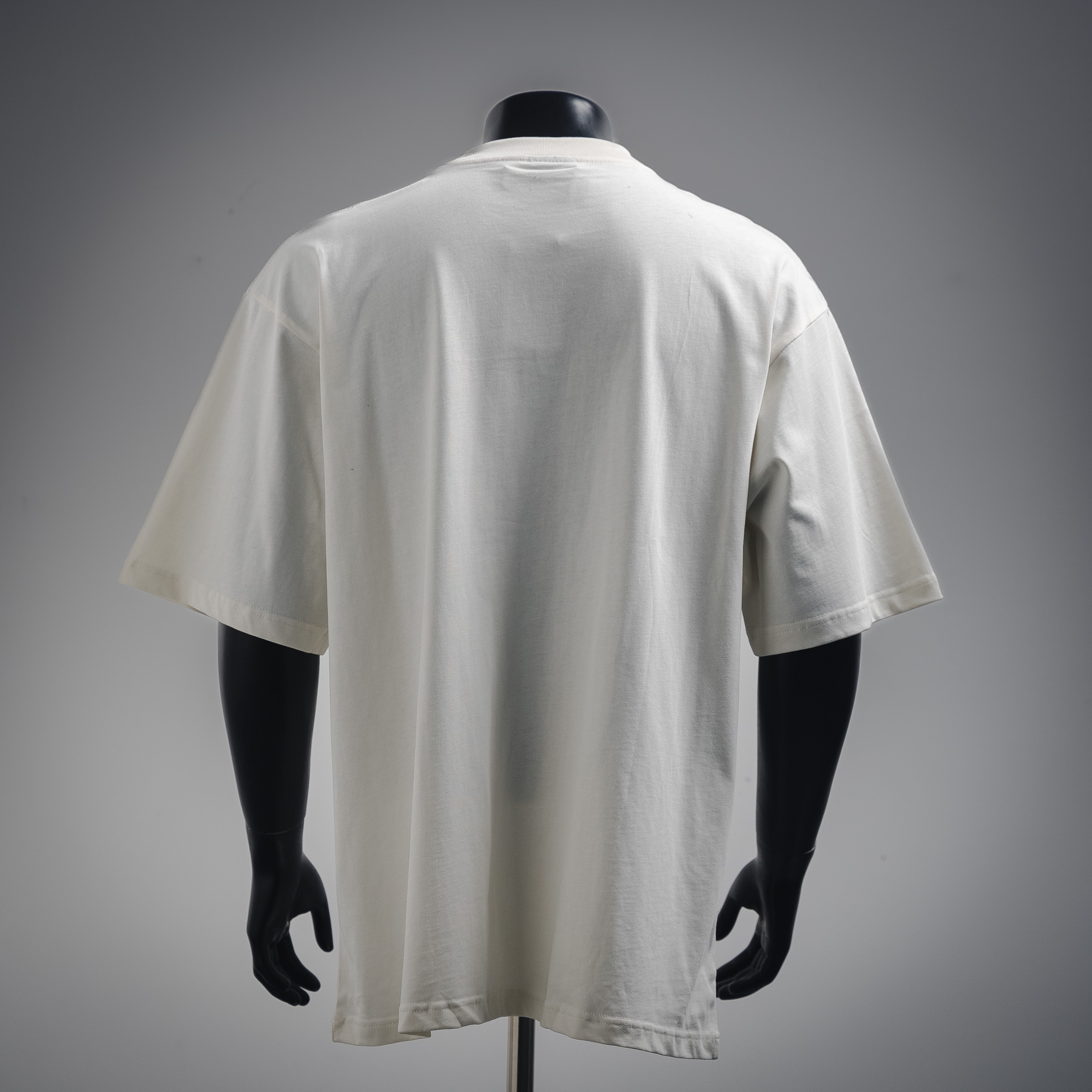 Hand-painted yellow letter print T-shirt