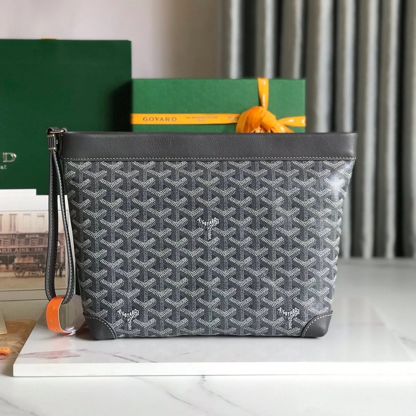 24 In Grey Lambskin And Canvas