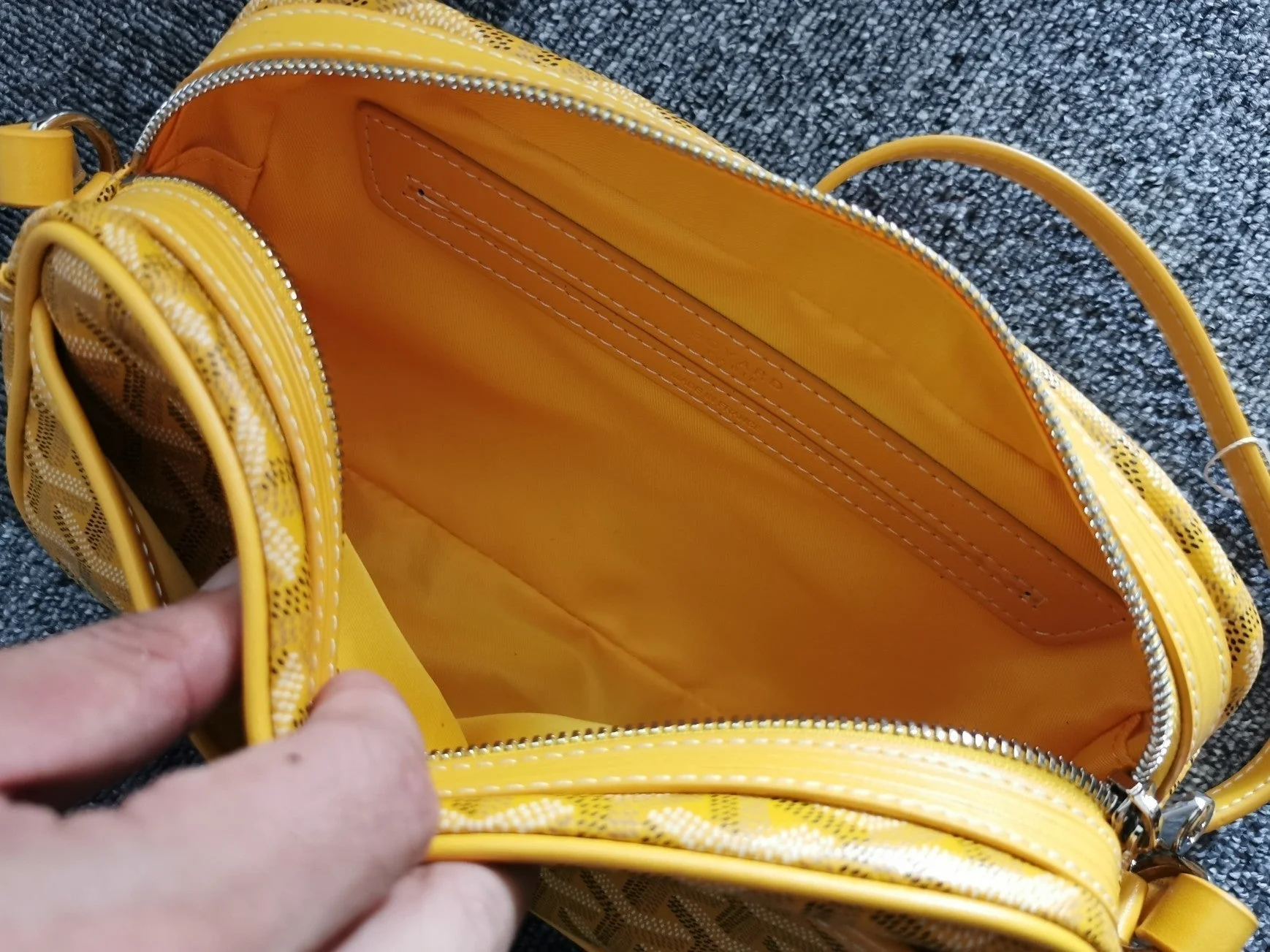 Cap-Vert Pm Bag 23cm Yellow