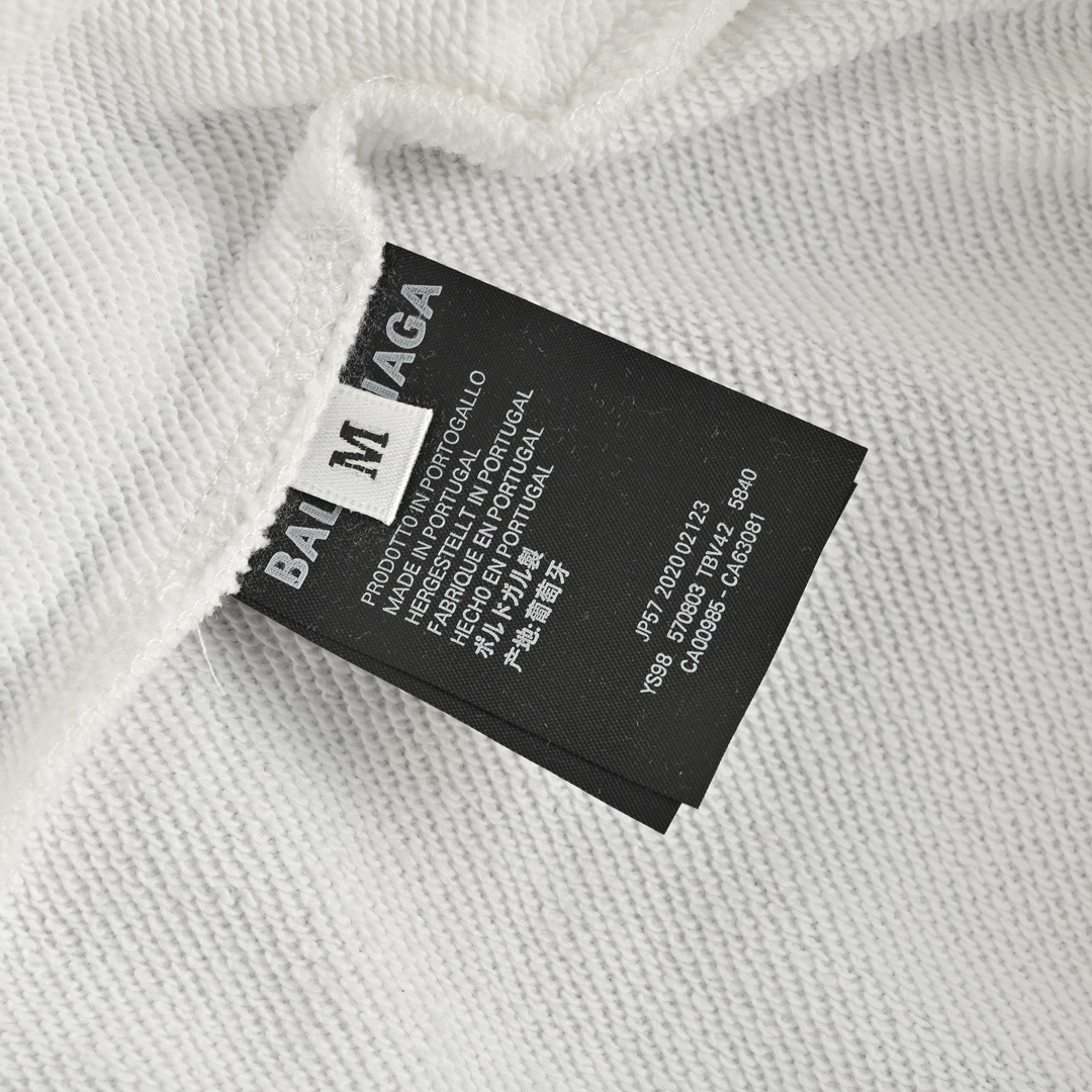 Masking tape print shorts