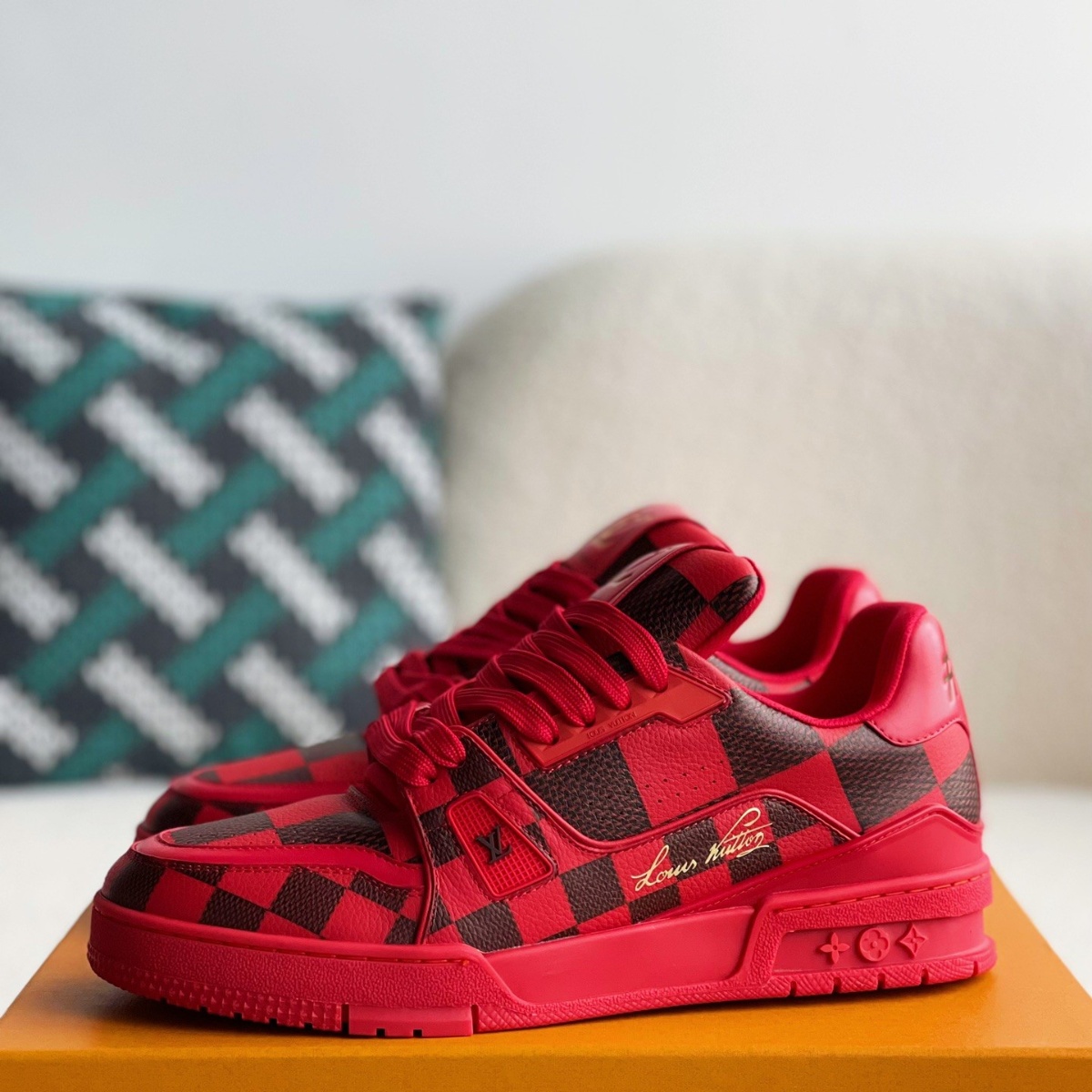 Trainer Red Sneaker