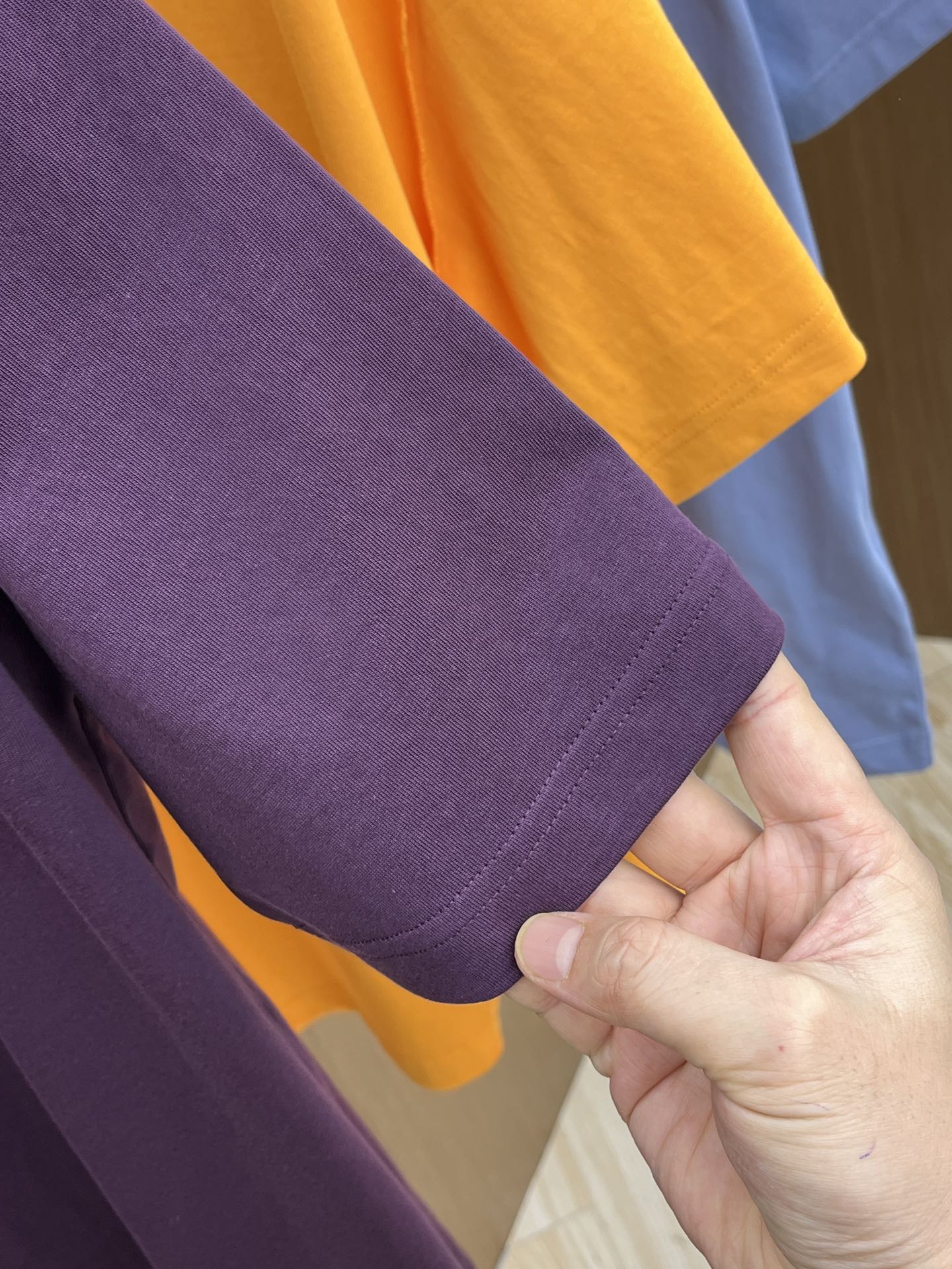 Chest Embossed Letter Short Sleeve T-Shirt