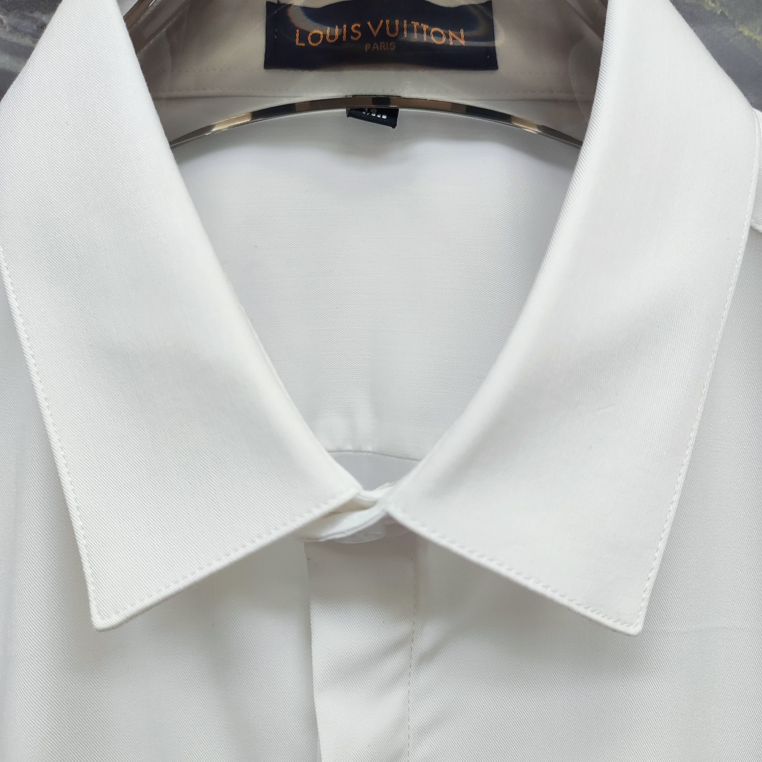 New White Letter Long Sleeve Shirt