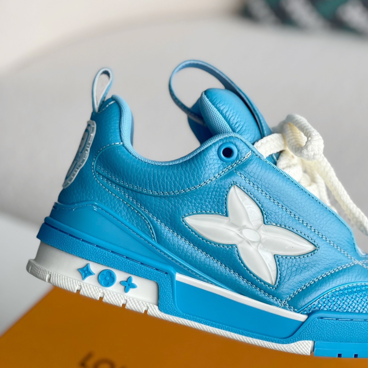 Blue men's sports shoes