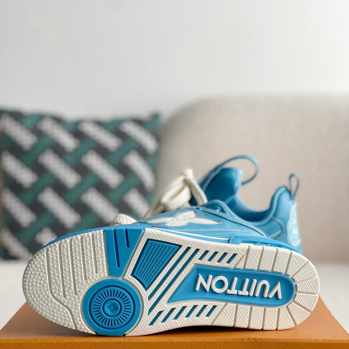 Blue men's sports shoes