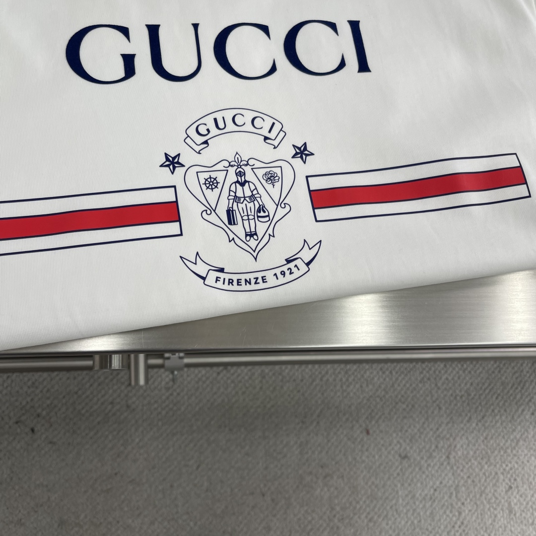 Cotton short-sleeved T-shirt