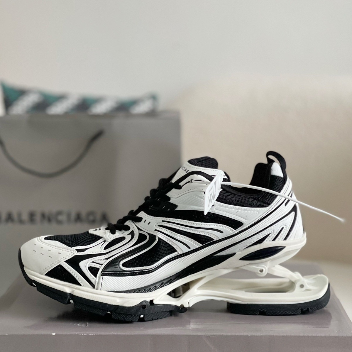 BalenciagaX-Pander White\black Spring Shoes