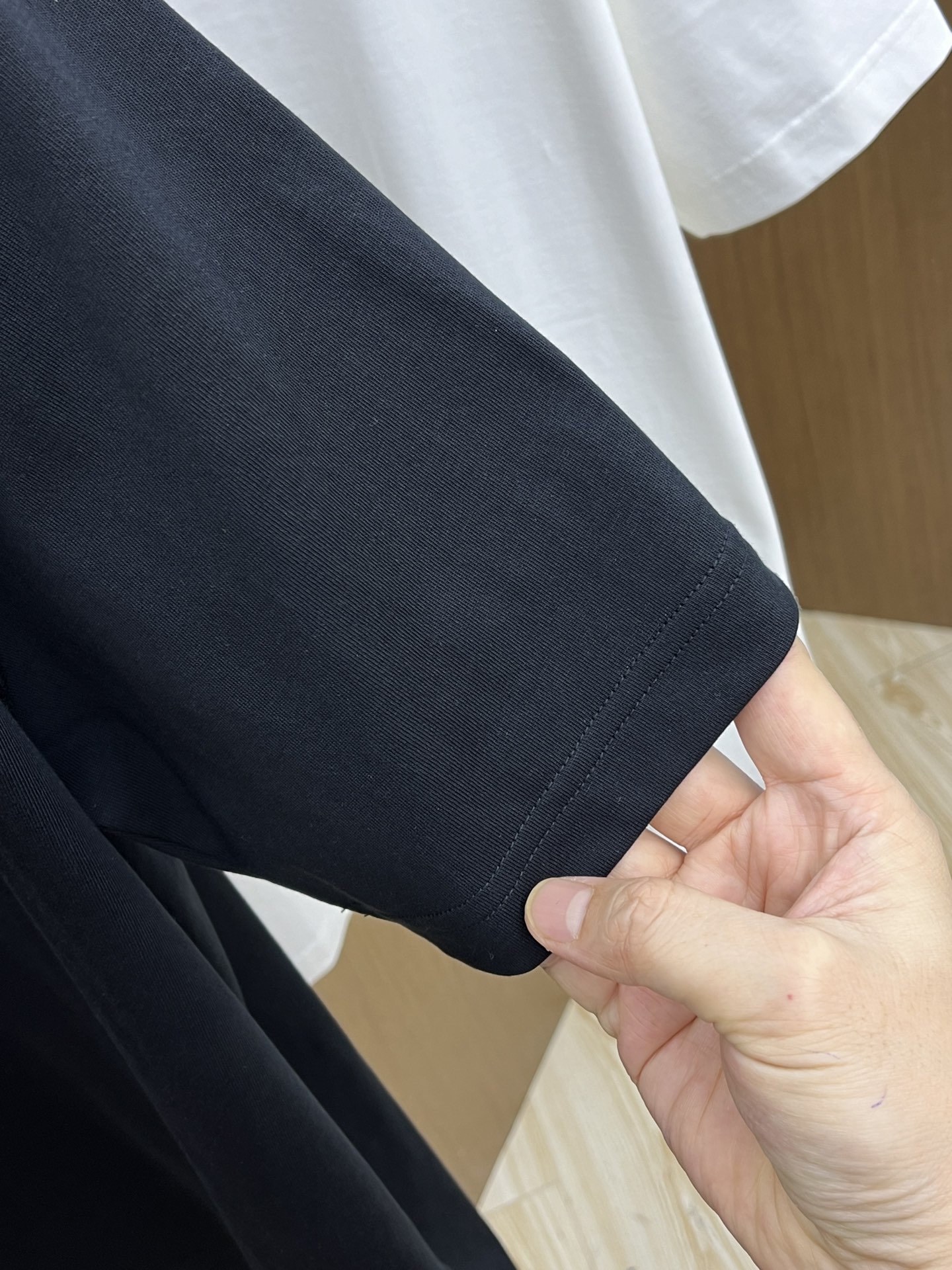 Chest Embossed Letter Short Sleeve T-Shirt