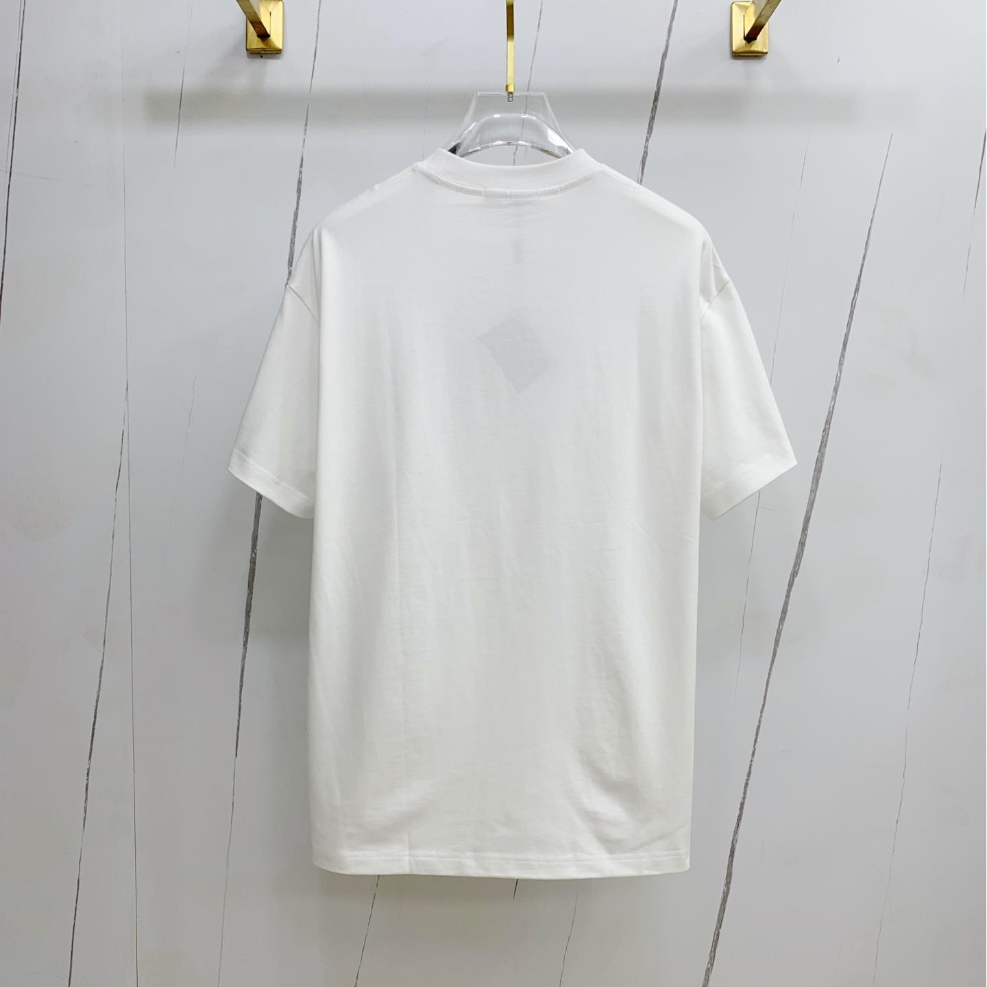 Cracked Silicone Lettering T-shirt