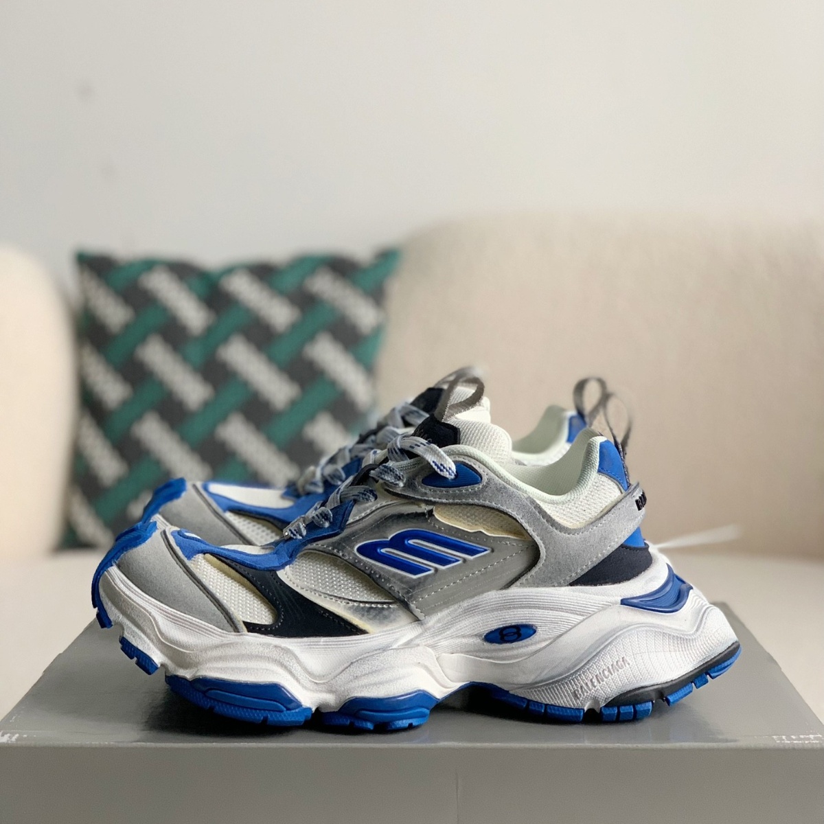 Balenciaga Cargo Sneakers in Grey/White/Blue