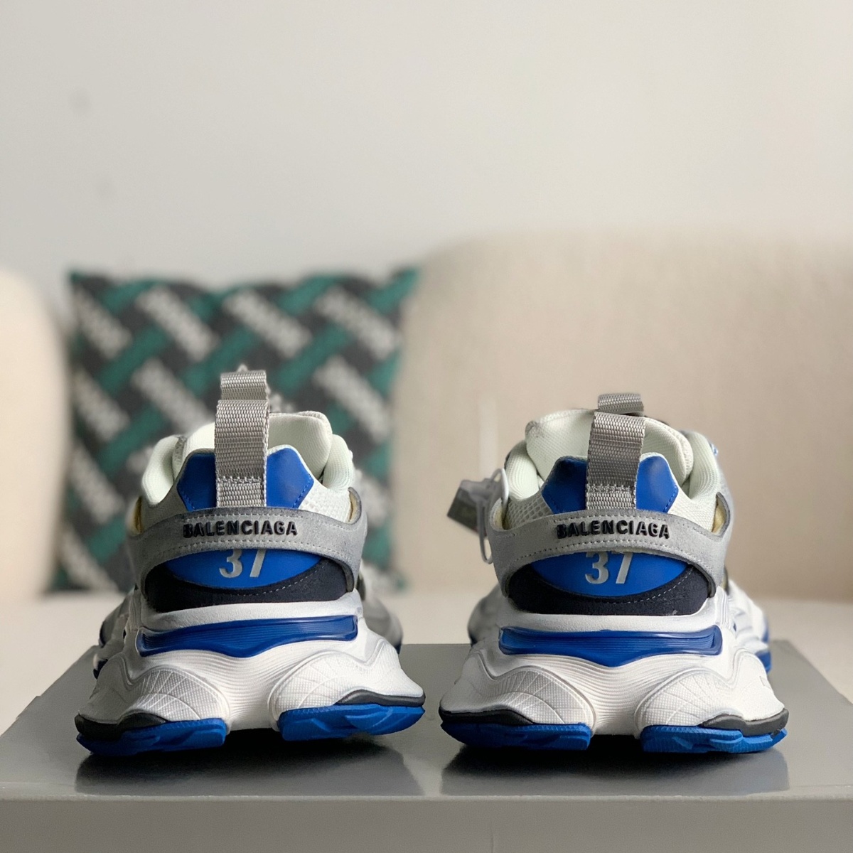 Balenciaga Cargo Sneakers in Grey/White/Blue