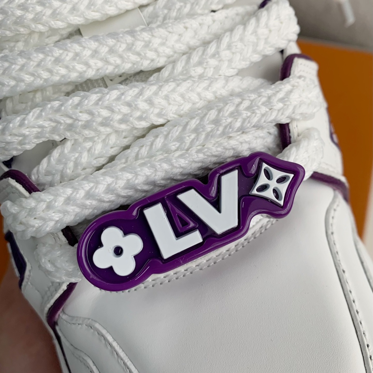 Men's Casual Sneakers (White/Purple)