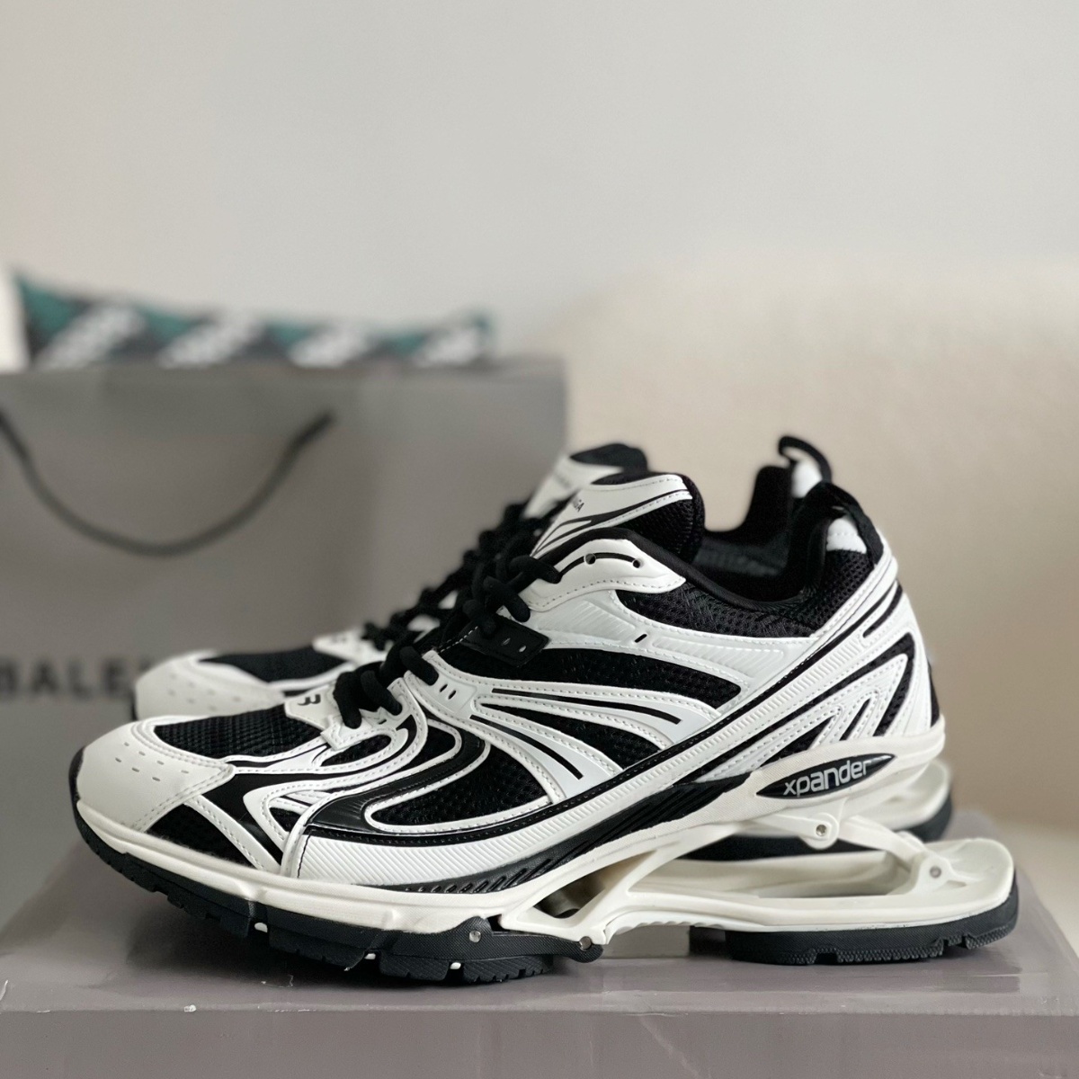 BalenciagaX-Pander White\black Spring Shoes