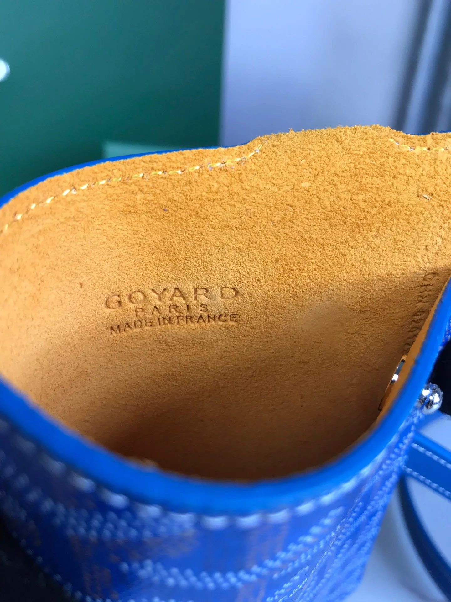 Gm Case 18 In Blue Canvas