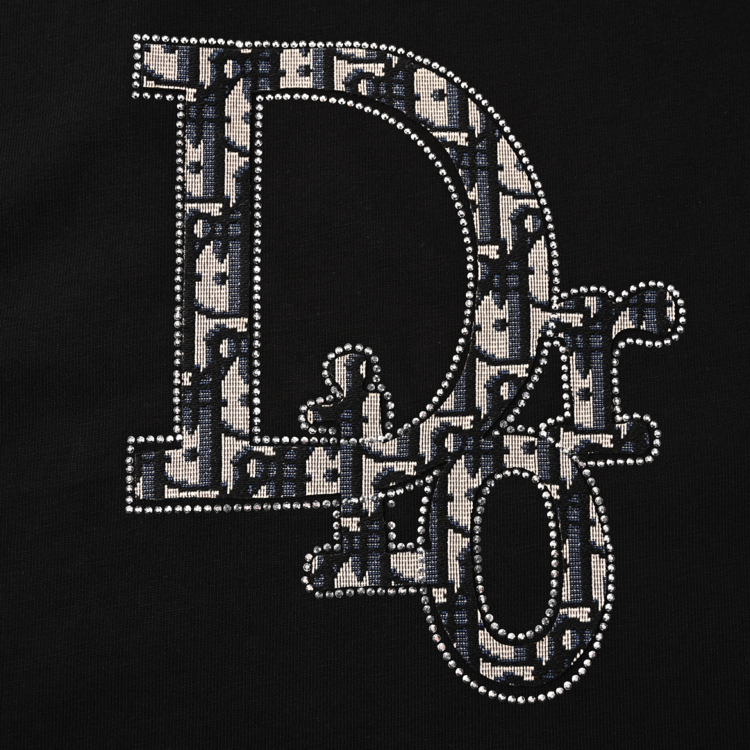 Patch printed embroidered T-shirt