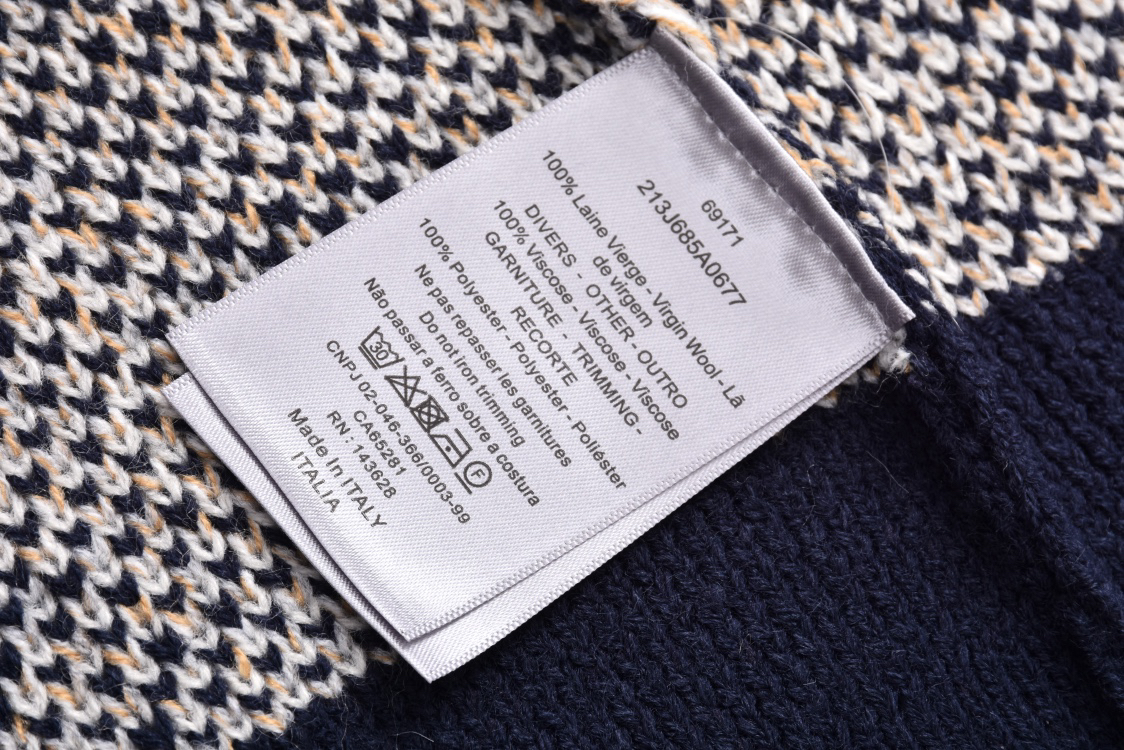 All over print jacquard crew neck sweater